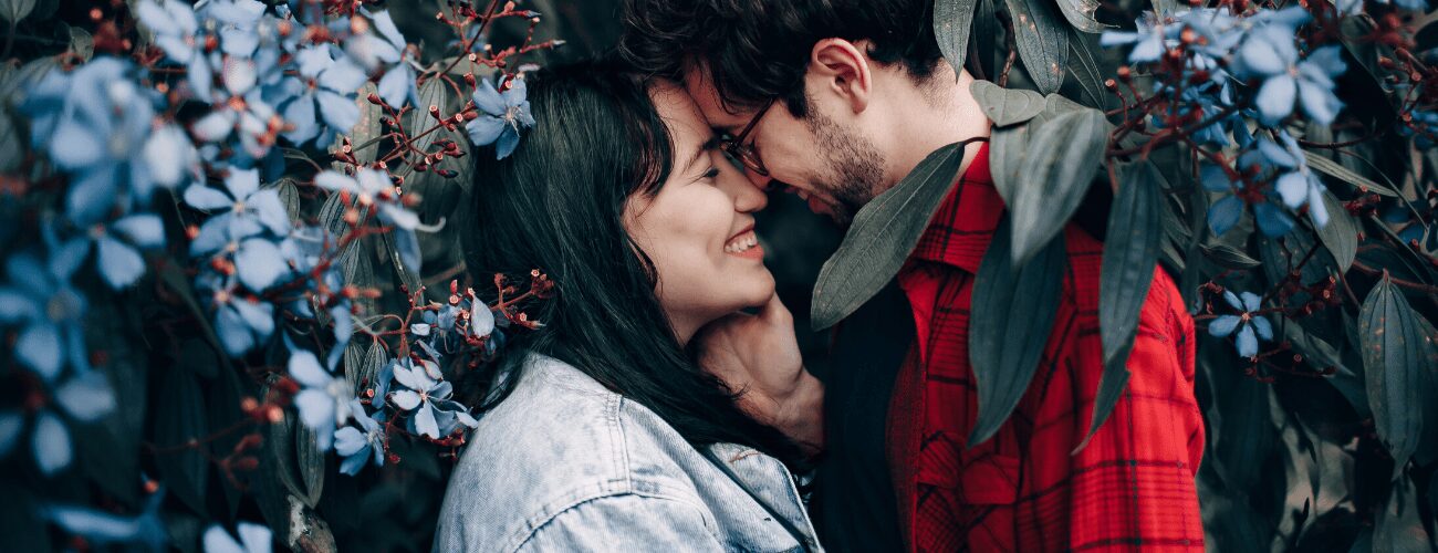 How To Meet Asian Singles Online?