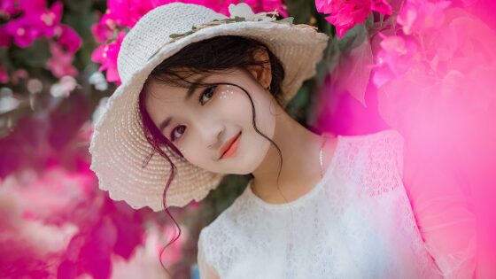 Asian woman in pink